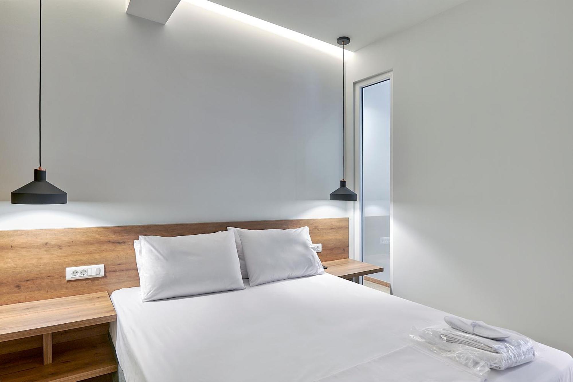 City-Center Apartment In Vibrant Monastiraki, Athens Exterior photo